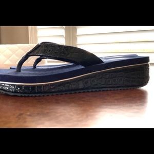 Volatile Croco style size 9